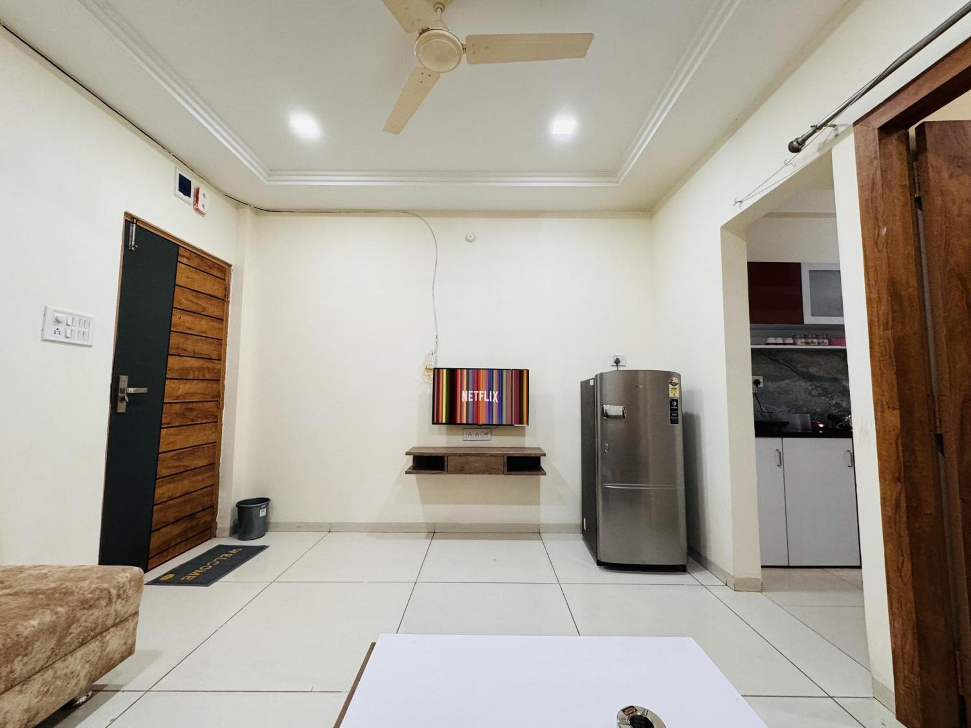 אינדורה Home Escape 1Bhk Apartment Near Bombay Hospital מראה חיצוני תמונה