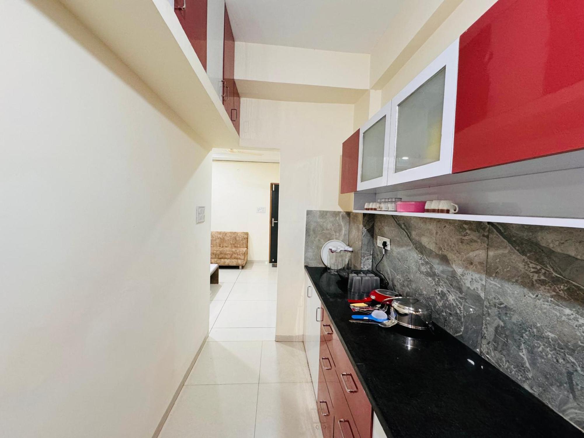 אינדורה Home Escape 1Bhk Apartment Near Bombay Hospital מראה חיצוני תמונה